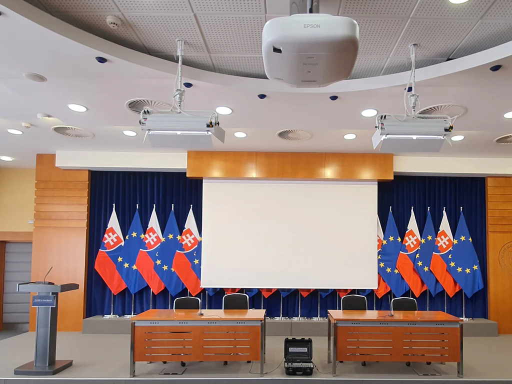 COVID-19 and daily use of press box in Government Office